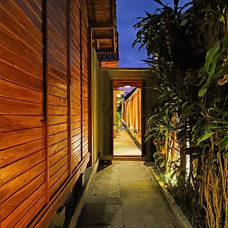 Ngesil Private Joglo & Pool Hotel Убуд Екстериор снимка